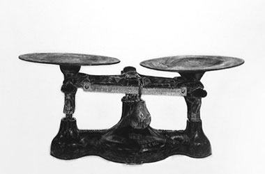 Still Life - Classical realism in contemporary art - Singapore art class. Beautiful artwork by Singapore contemporary artist