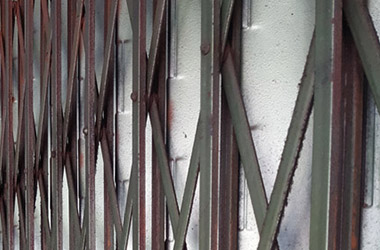 End of an Era No.3 by NAFA alumni artist. Art guide to fine art in Singapore contemporary photography art prints centred on experimental photography, urban art, installation art and fine art curriculum academic studio practice in Singapore contemporary arts scene, art space and art culture