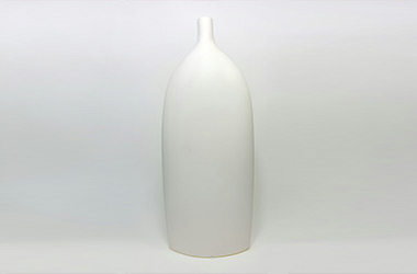 Whisper 1 by NAFA alumni artist. Art guide to fine art in Singapore contemporary photography art prints centred on experimental photography, urban art, installation art and fine art curriculum academic studio practice in Singapore contemporary arts scene, art space and art culture