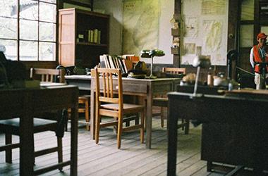 Photography by NUS Architecture Alumni. Art guide to fine art in Singapore contemporary photography art prints centred on experimental photography, urban art, interior art and fine art curriculum academic studio practice in Singapore contemporary arts scene, art space and art culture