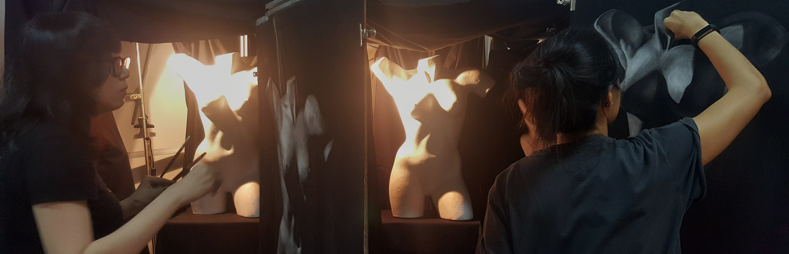 A Singapore contemporary art showcase on modern art space, culture and academic fine art, classical realism art studies, art studio practices and art classes in Singapore arts scene