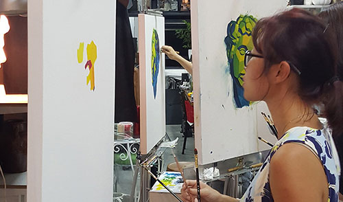 A Singapore contemporary art showcase on modern art space, culture and  academic fine art, classical realism art studies, art studio practices and art classes in Singapore arts scene